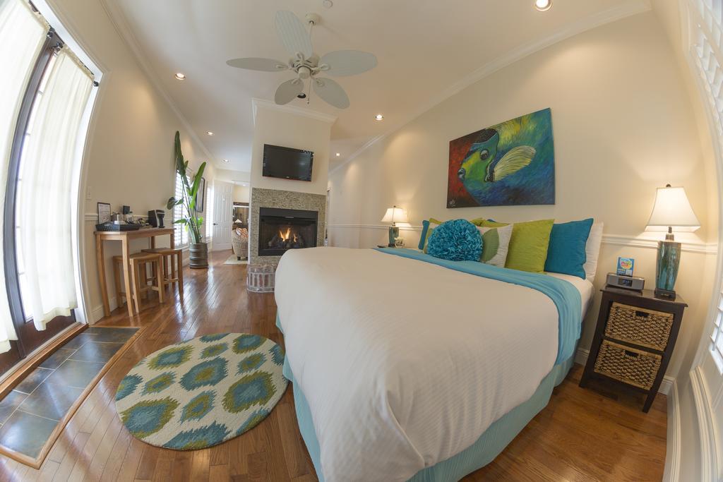 The Almanett Hotel & Bistro Gulfport Pokoj fotografie