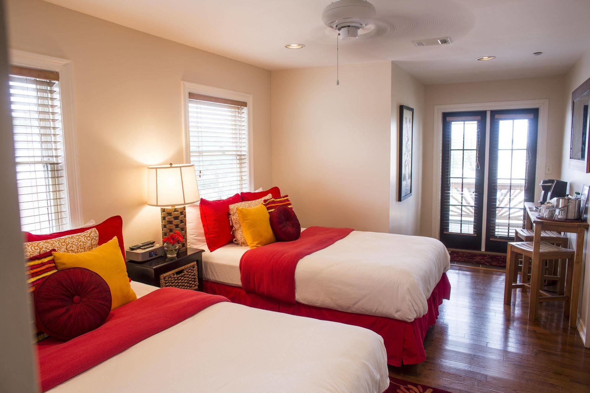 The Almanett Hotel & Bistro Gulfport Exteriér fotografie